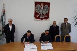 Hella Polska rozpoczyna współpracę z Wojskową Akademią Techniczną