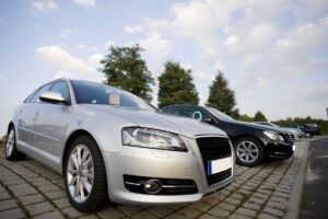 Bezpłatny pakiet raportów historii pojazdów dla zawodowych sprzedawców aut używanych