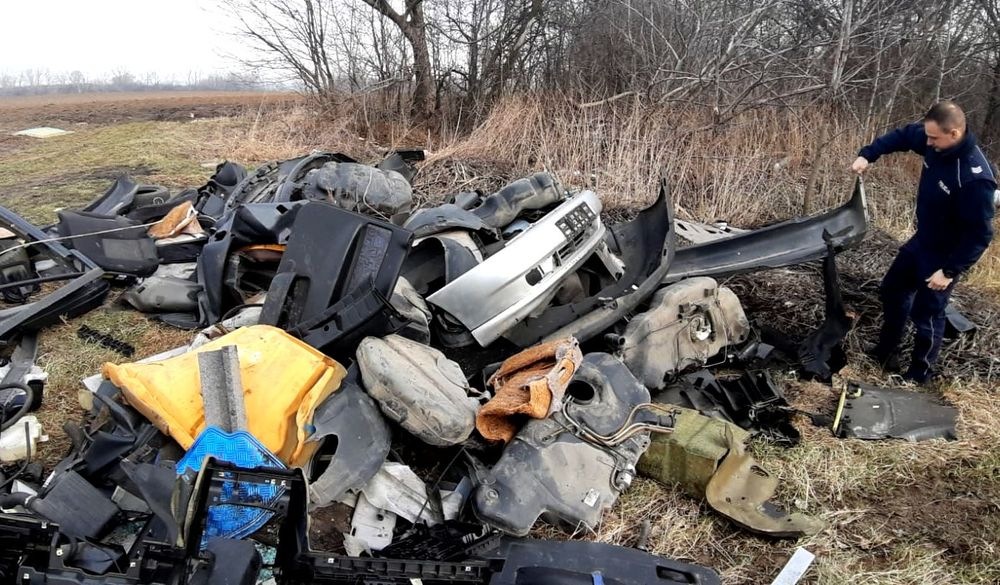 Policja znalazłą odpady motoryzacyjne 