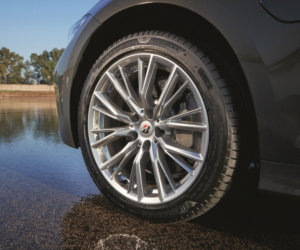 Bridgestone wprowadza do oferty nowe opony. Turanza 6 to letnie ogumienie klasy premium.