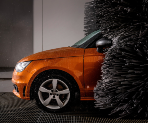 Kärcher prezentuje nowy model portalowej myjni samochodowej