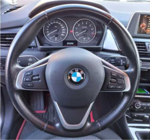 BMW Serii 2 – awarie różnych systemów połączonych z kierownicą